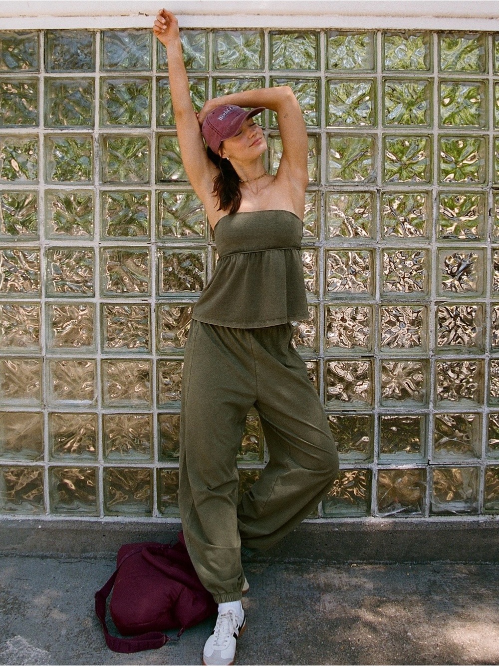 OFFLINE By Aerie OG Cotton
Baggy Jogger in Festive Olive